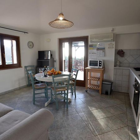 Casa Nel Vigneto Con Vista Mare Apartamento Magomadas Exterior foto